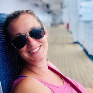 Meet your Posher, Nikki